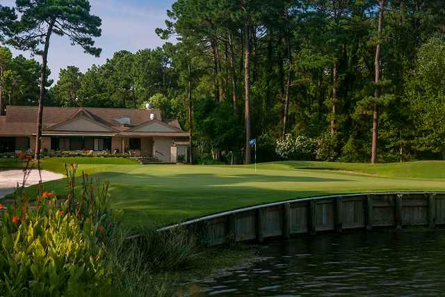 A view of a green at Bear Creek Golf Club