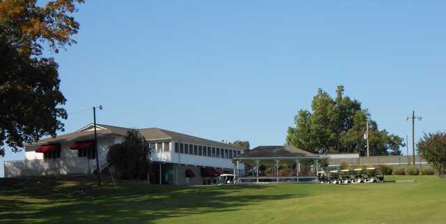 A view of the clubhouse at Calvert City Golf & Country Club