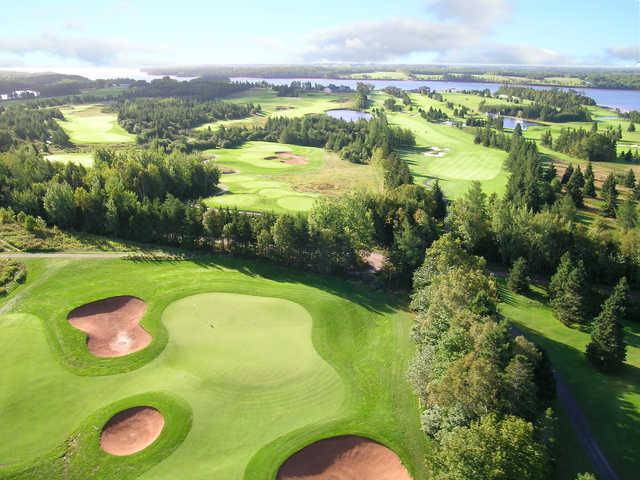 Dundarave GC: Aerial view of #7