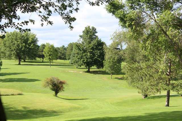 A sunny day view from Skyline Golf Course