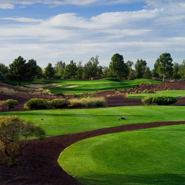 A view of hole #11 at Raven Golf Club - Phoenix (Dick Durrance)
