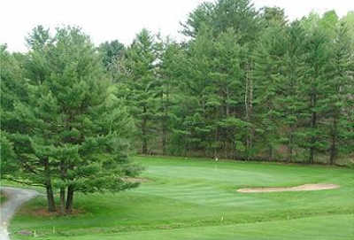 A view of a green at Rolling Hills Country Club