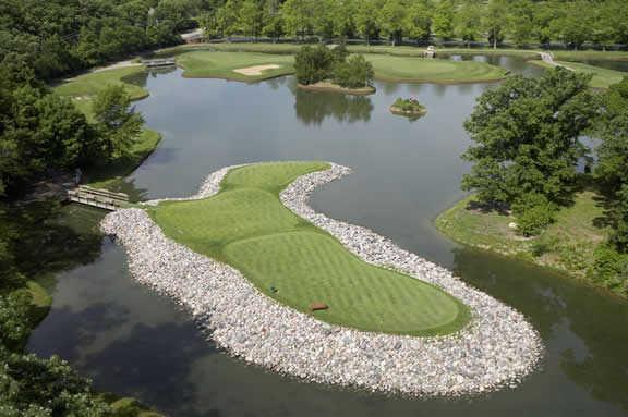 Aerial view from Cantigny Golf