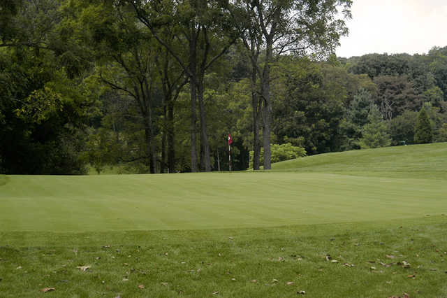 A view of a green at Oxbow Golf & Country Club