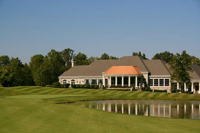 Winding Hollow: Clubhouse