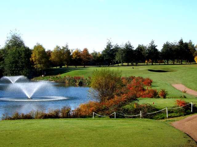 The beautiful 16th hole water fountain at Bromsgrove Golf Course