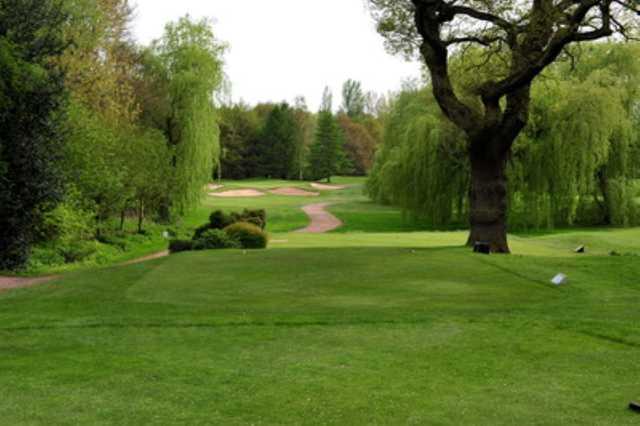 View of the 5th hole and bunkers from the tee at Kidderminster Golf Club 