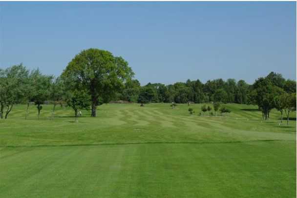 The long par 4, 3rd at Dundas Parks Golf Club