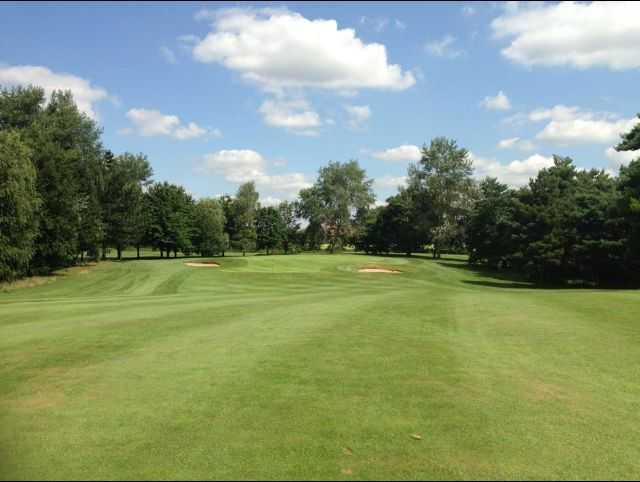 A tricky approach at Droitwich Golf CLub