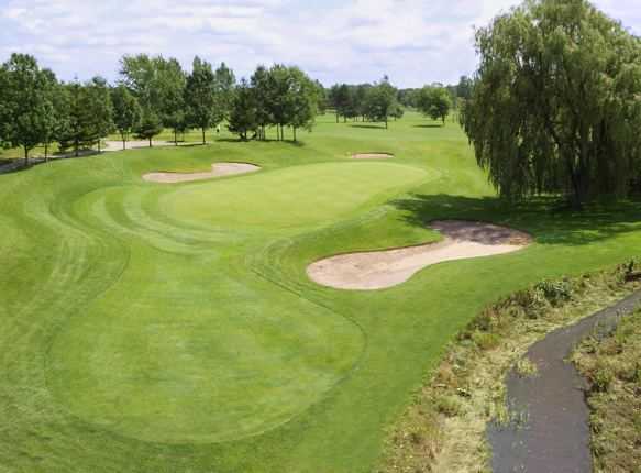 Pelham Hills GCC: aerial view of the 16th green