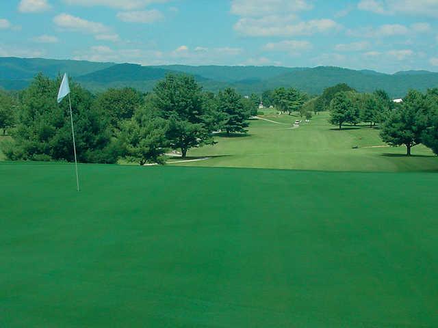 View of a green at Clinchview Golf Club