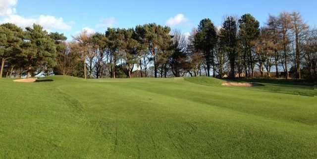 Uphill approach to the 7th at Scarborough North Cliff