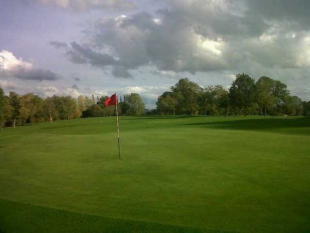 Good example of the well-kept putting surfaces at Stone Golf Club