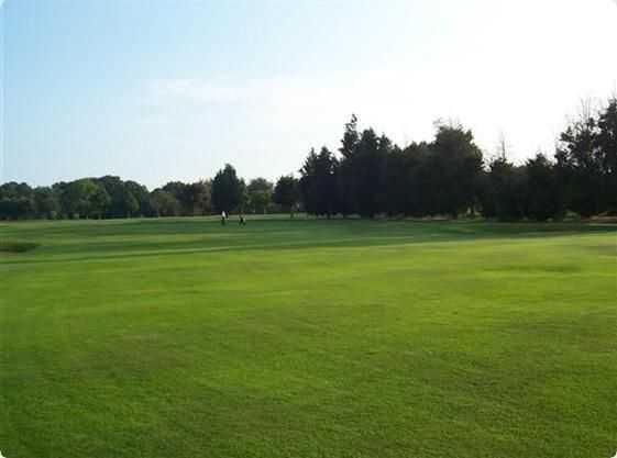 Well kept fairways at West Middlesex Golf Club