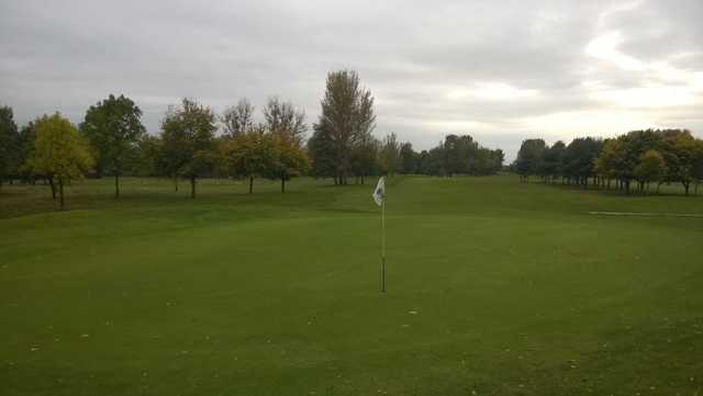 A look back up the 9th at Malkins Bank