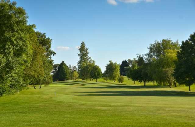 The tree  lined 3rd fairway at Chippenham Golf Club 