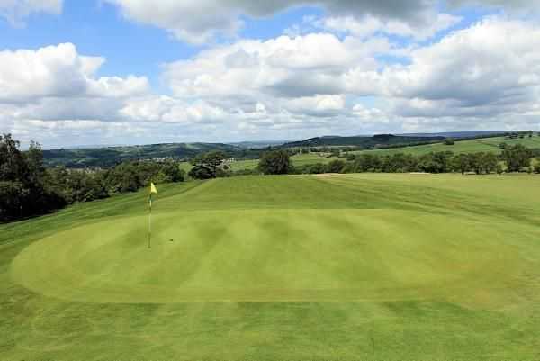 The 9th green, Tor Top is the highest green in Cheshire
