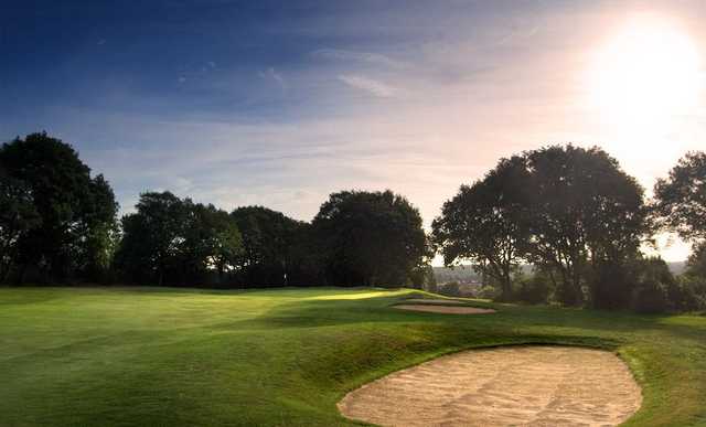 The 1st hole at the Shooters Hill Golf Club