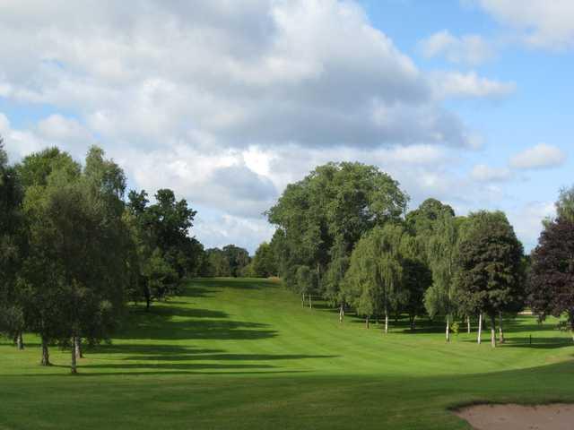 The approach to the 18th at Oswestry Golf Club 