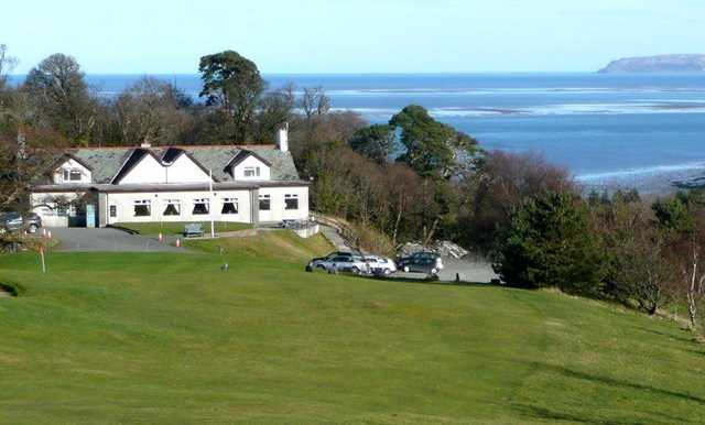 The clubhouse at St Deiniol Golf Course