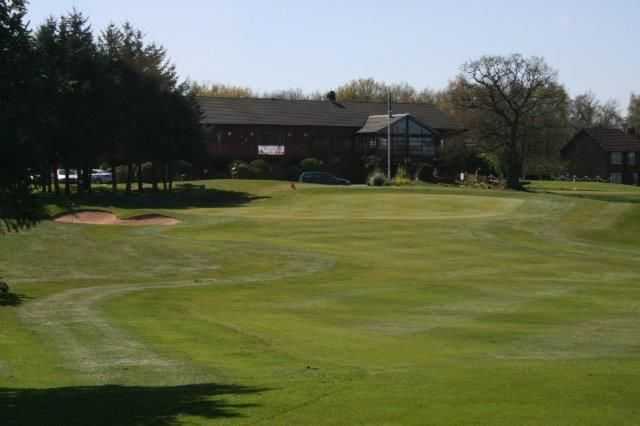 18th approach with Hazel Grove clubhouse behind