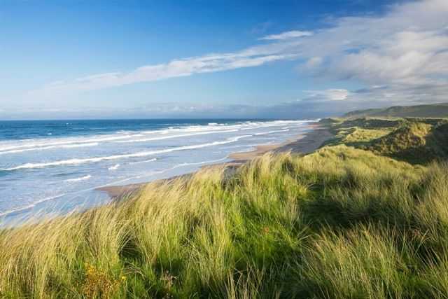 Views along the beach front from Machrihanish Dunes