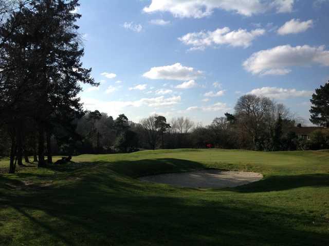 The 1st green and greenside bunker Southampton City Golf Club