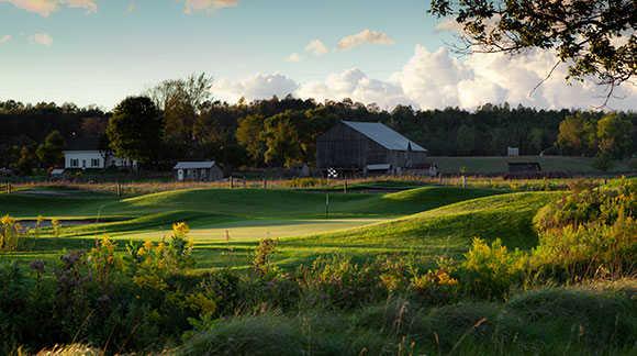 View of the 1st green at Innisfil Creek Golf Course