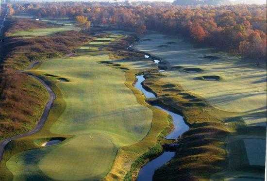 View of the 4th hole at Thundering Waters Golf Club