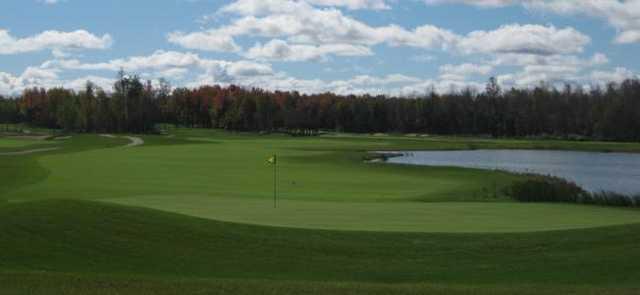 View of a green at eQuinelle Golf Club