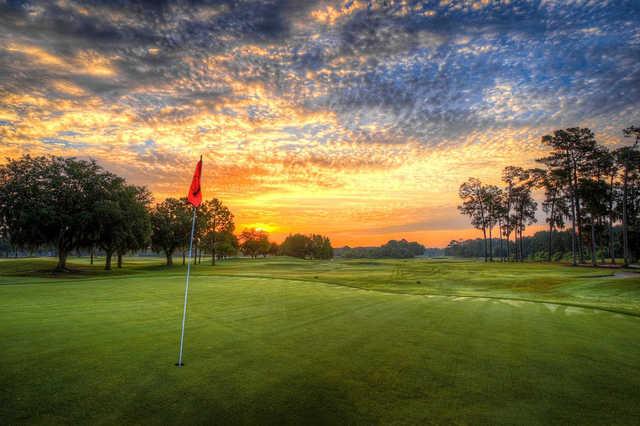 Sunset view of green #15 at Timacuan Golf Club (Edwin Madera at EMS Photography Studio).