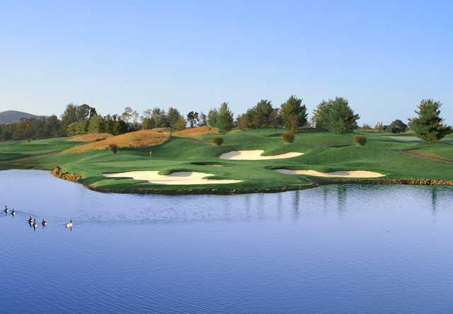 View of the 6th hole at Worthington Manor Golf Club 