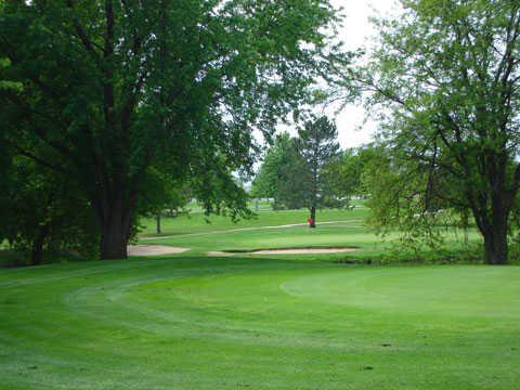 View of a green at GreatLife Golf & Fitness Salina
