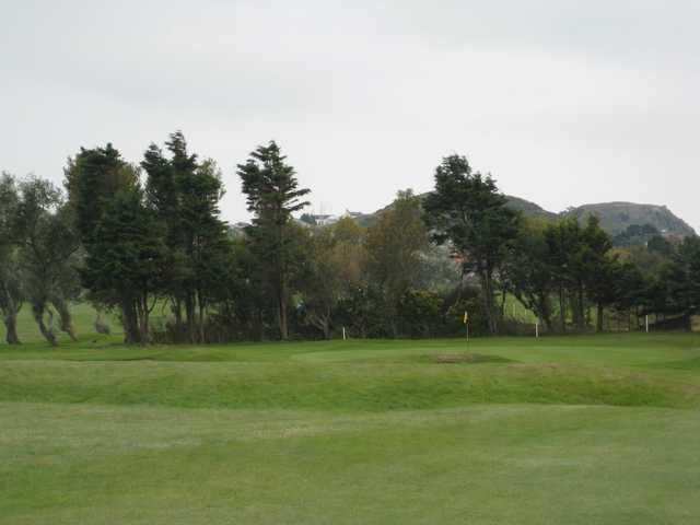 A view of the 1st green at Llandudno Maesdu Golf Club