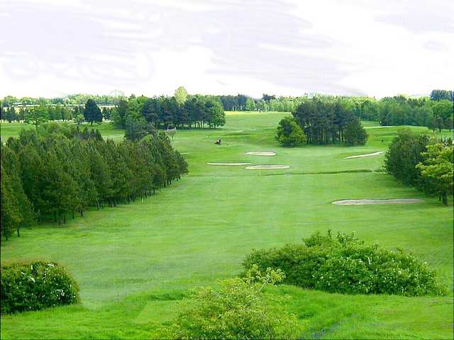 Tree-lined fairways at Bradford Golf Club 