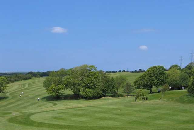 8th hole at Bowood Park