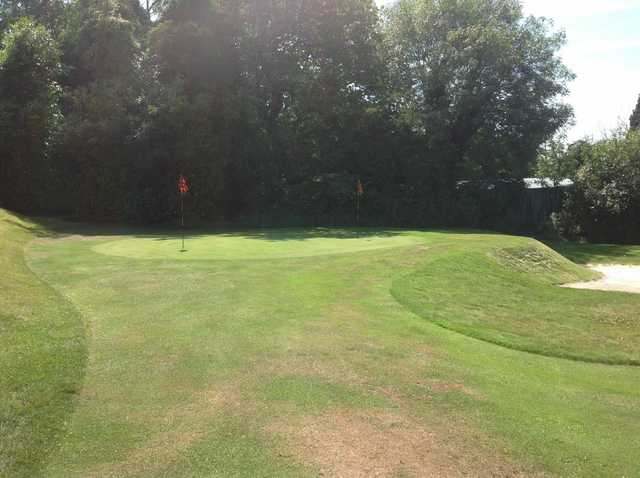 The chipping green at Chipstead Golf Club
