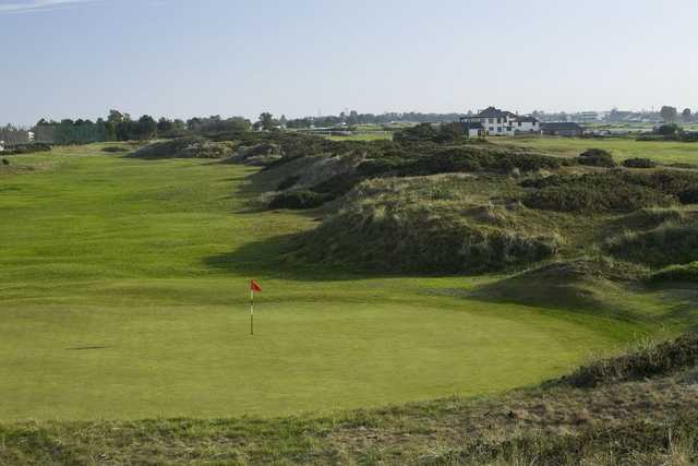 Great Yarmouth & Caister Golf Club: View from a green down the fairway
