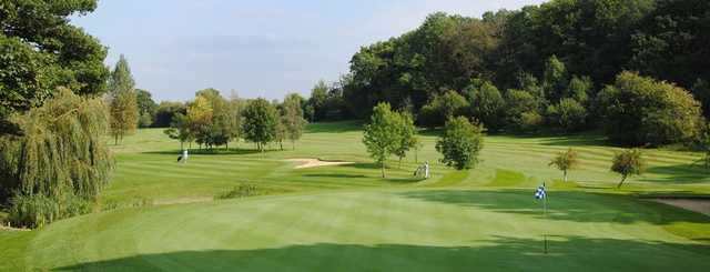 Deanwood Park Golf Club - Green
