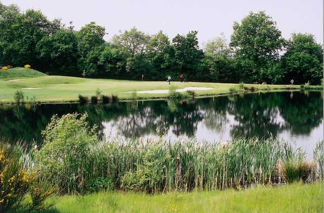 Surrey National Golf Club, green over water