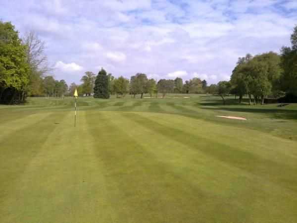 Well-kept greens on the 2nd hole at Edgbaston