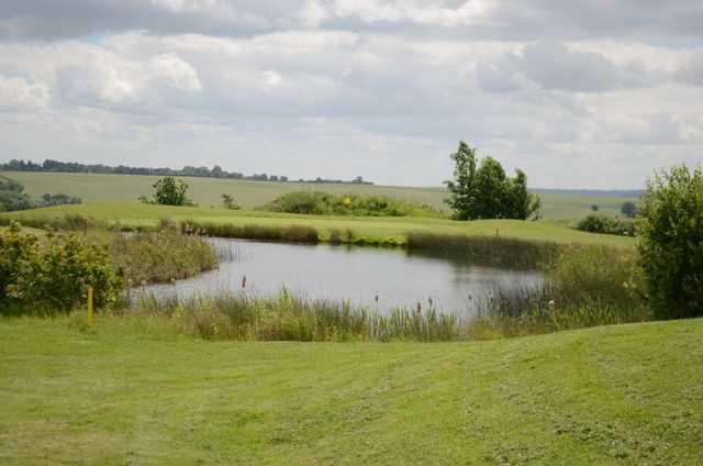 A tough par-3 on the Castle Course at Cainhoe Wood.