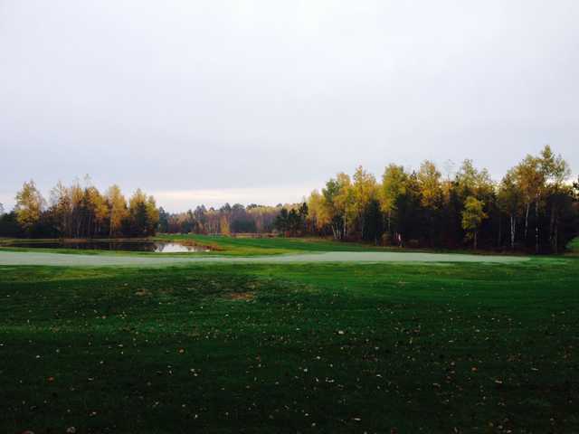 A fall view of a green at Gordon Pines Golf Club