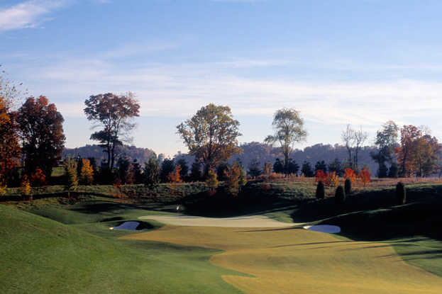 A view of green #11 at Virginian Golf Club