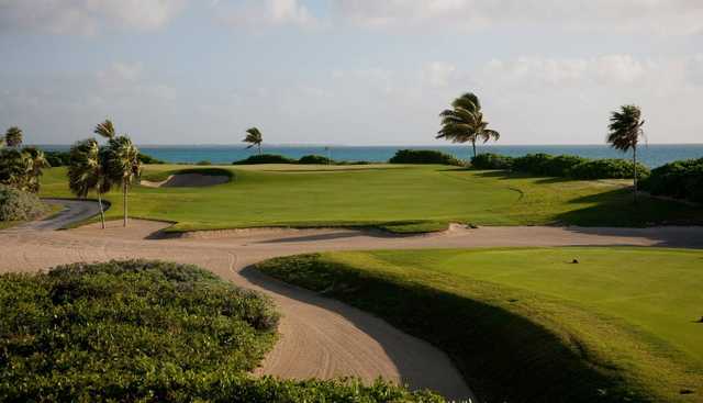 View of the 15th green at El Camaleon Mayakoba Golf Club