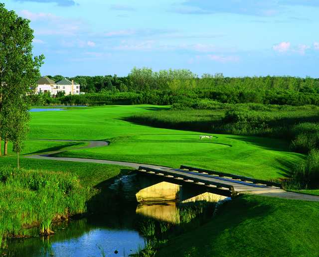 A view of hole #1 at Eagle Brook Country Club