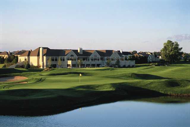 A view of the 18th green at Eagle Brook Country Club