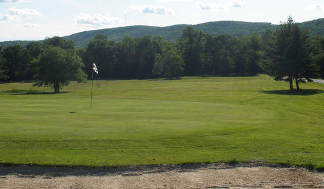 A view of the 3rd green at Va Jo Wa Golf Club
