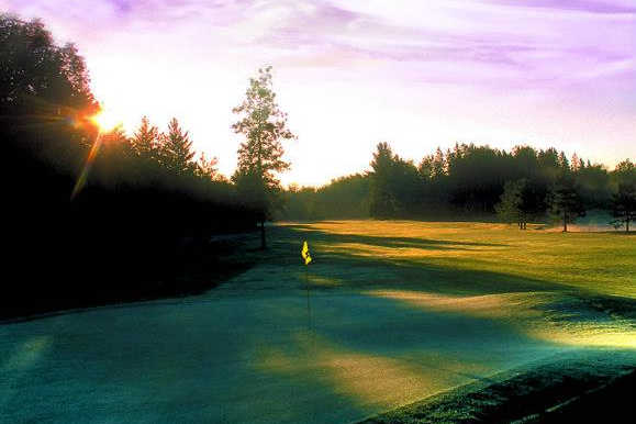 A view of the 10th hole at Thunder Bay Golf Resort