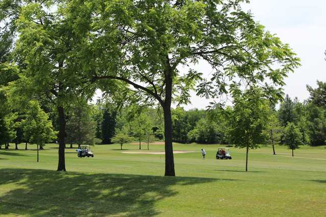 A sunny day view from Stony Creek Golf Course